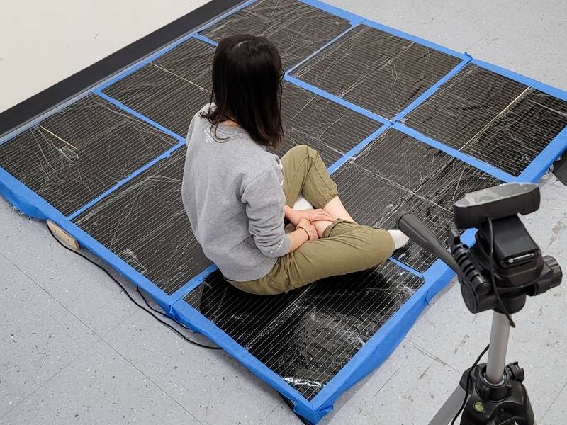 researcher seat on sensor carpet