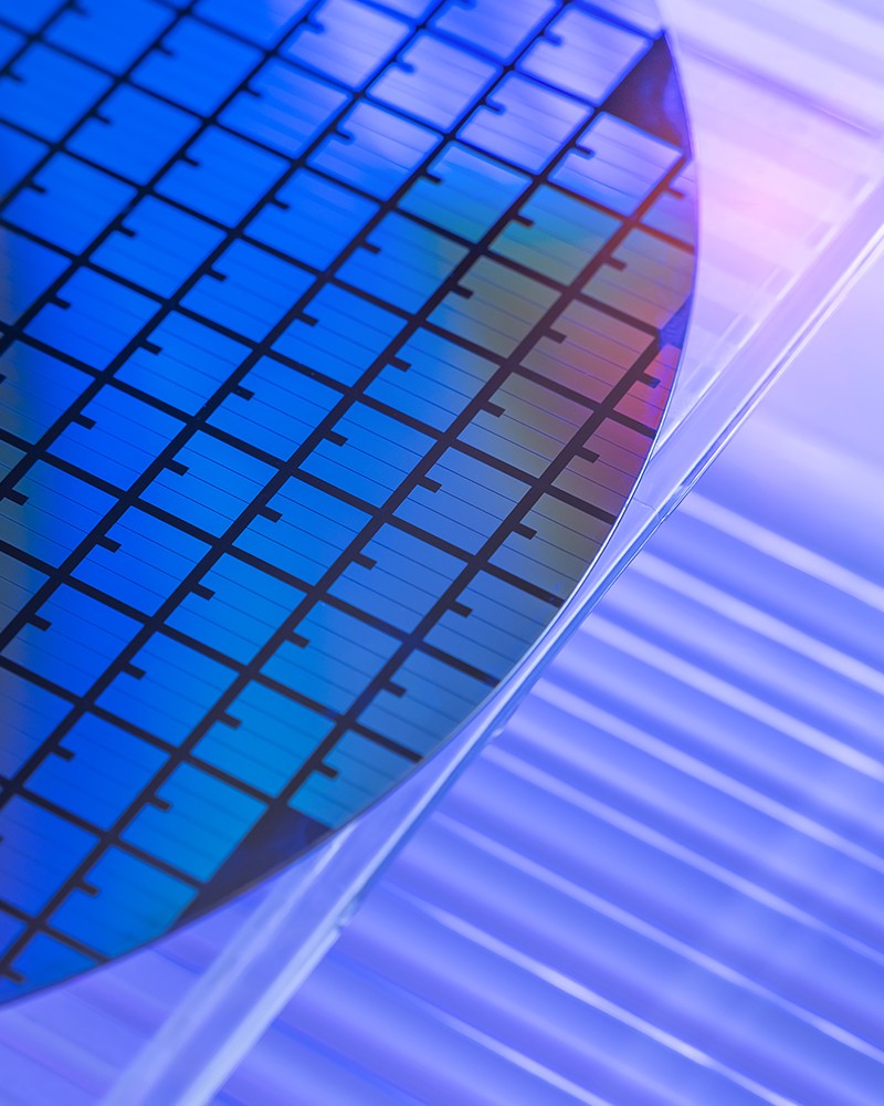 silicon wafer reflecting different colors